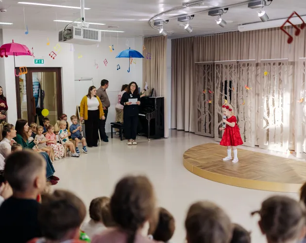 В детском саду «Точки будущего» провели творческий фестиваль с участием родителей