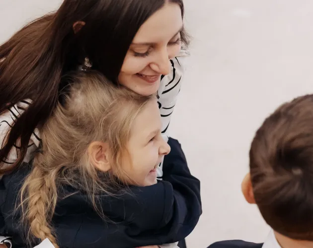 На XI общешкольной Ассамблее наградили сотрудников за вклад в развитие образовательного комплекса