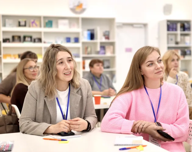 В «Точке будущего» провели круглый стол для специалистов служб сопровождения приемных семей