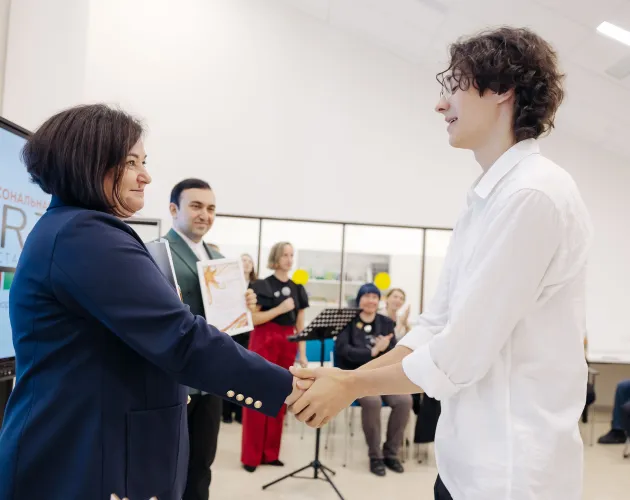 В «Точке будущего» наградили юных творцов по итогам персональной ART-выставки «5 лет творчества»