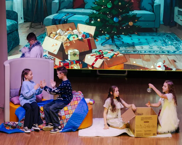 На Новогоднем спектакле в «Точке будущего» рассказали историю о праздничном чуде
