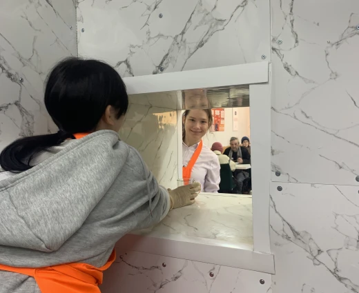 Реализация проекта профессионального самоопределения. Ученики «Точки будущего» прошли профессиональные пробы в благотворительном кафе «Добродомик»