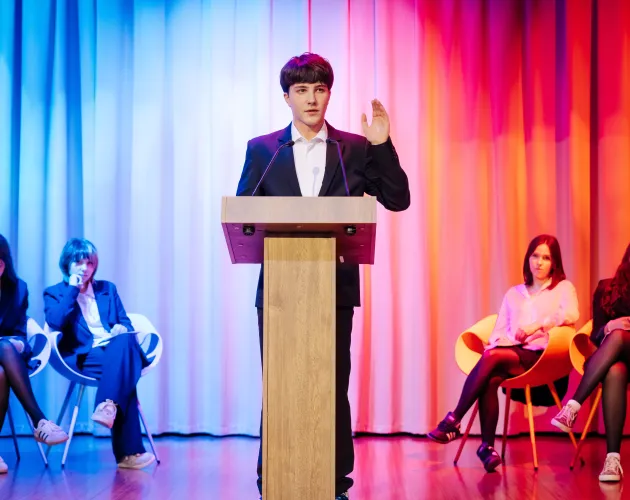 Дебаты о будущем образования: может ли ИИ заменить школу?