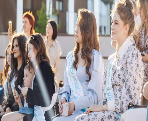 Первые выпускники «Точки будущего» получили аттестаты