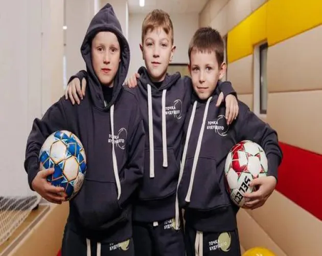Школьники «Точки будущего» получили комплекты спортивной формы