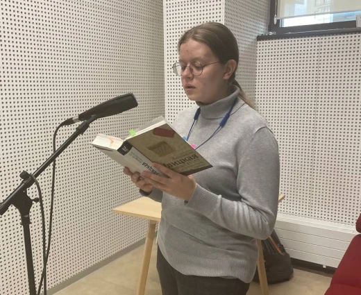 Ученики «Точки будущего» создали аудиокнигу для людей, которые живут в домах престарелых