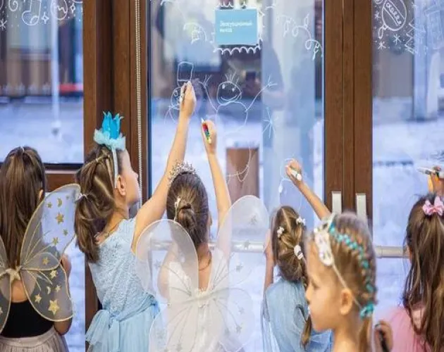 Новогодние утренники прошли в детском саду «Точки будущего»