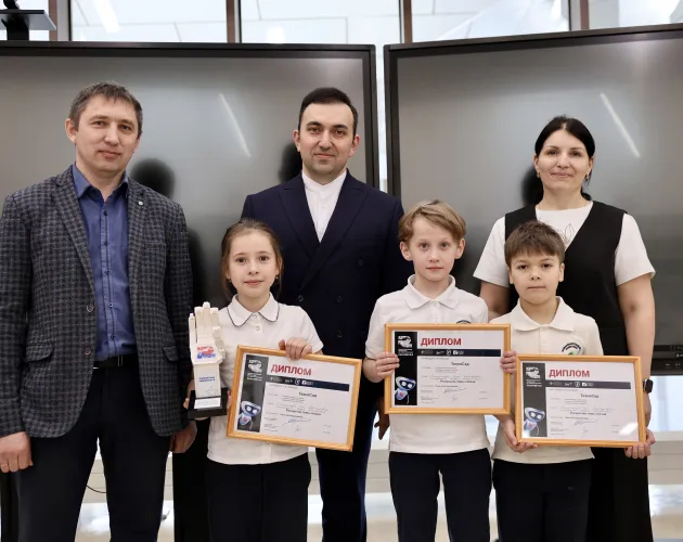 Триумф юных инженеров-робототехников «Точки будущего» на Сахалине